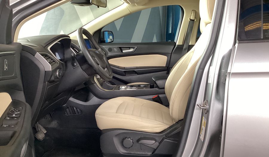 Ford Edge SE Suv 2021