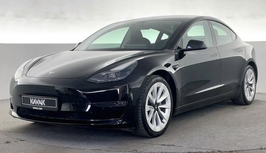 Tesla • Model 3