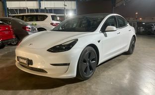 Tesla • Model 3