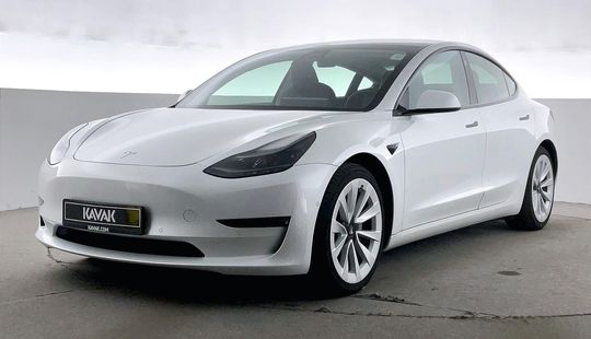 Tesla • Model 3