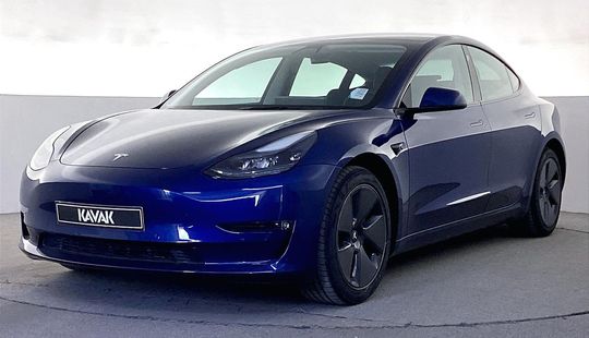Tesla • Model 3