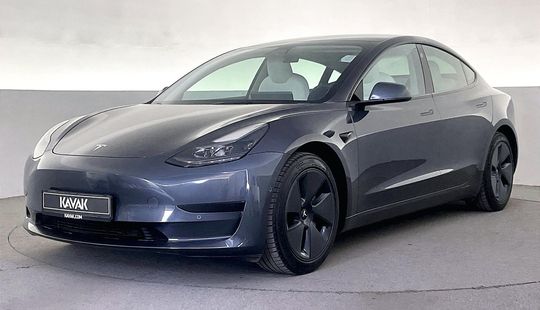 Tesla • Model 3