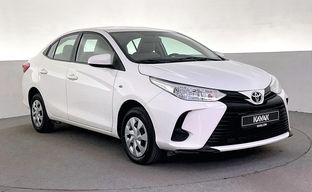 Toyota • Yaris