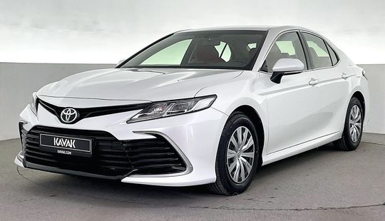 Toyota • Camry