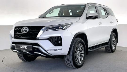 Toyota • Fortuner