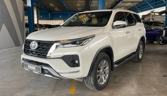 Toyota Fortuner VXR-2021