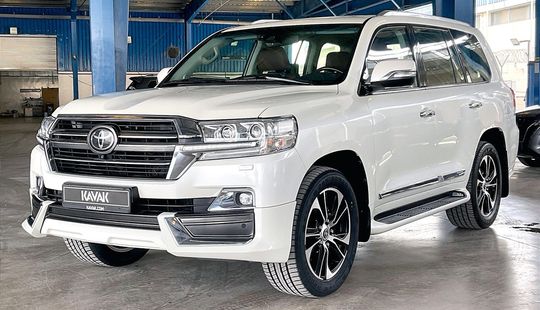 Toyota • Land Cruiser
