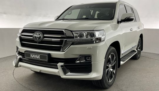 Toyota • Land Cruiser