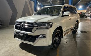 Toyota • Land Cruiser