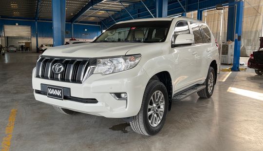 Toyota • Land Cruiser Prado