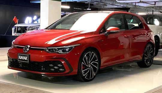Volkswagen • Golf