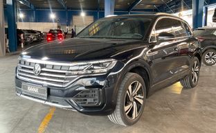 Volkswagen • Touareg