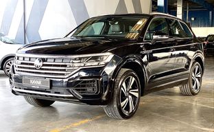 Volkswagen • Touareg