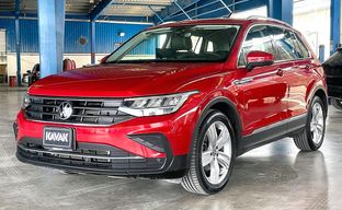 Volkswagen • Tiguan