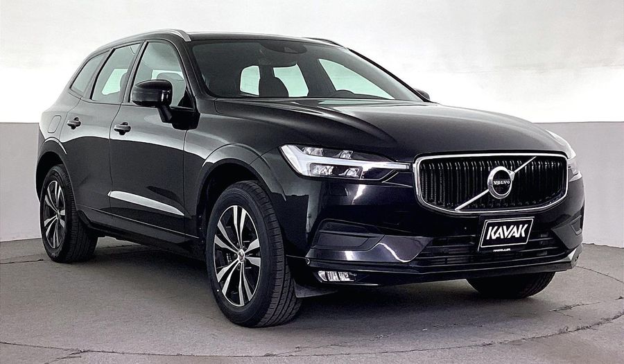 Volvo Xc60 2.0 T5 250 FWD MOMENTUM AUTO Suv 2021