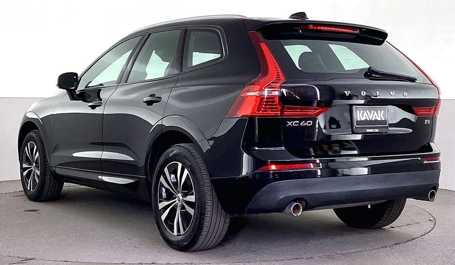 Volvo Xc60 2.0 T5 250 FWD MOMENTUM AUTO Suv 2021