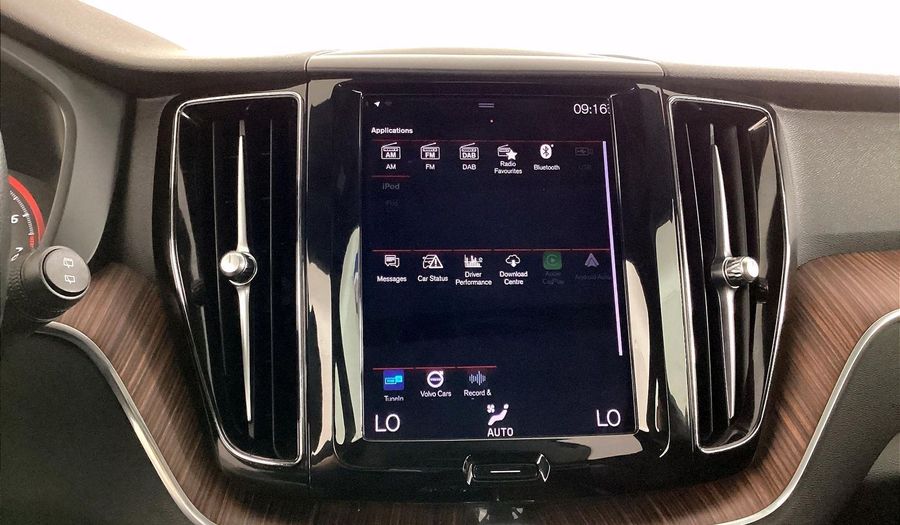 Volvo Xc60 2.0 T5 250 FWD MOMENTUM AUTO Suv 2021