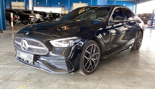 Mercedes Benz • C 300