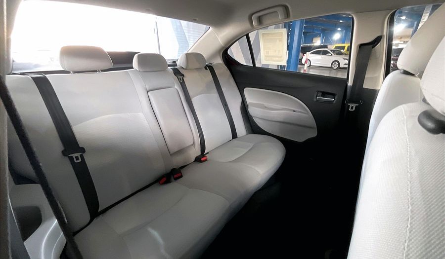Mitsubishi Attrage GLX FULL Sedan 2022