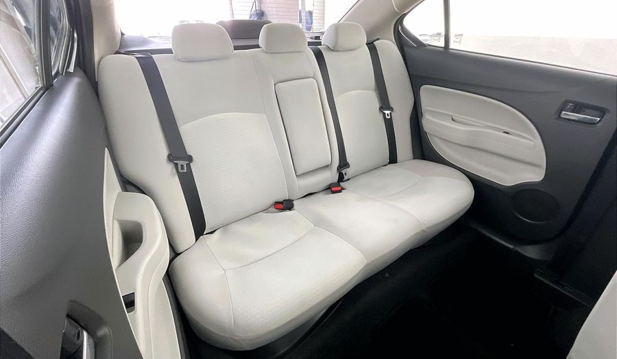 Mitsubishi Attrage GLX FULL Sedan 2022