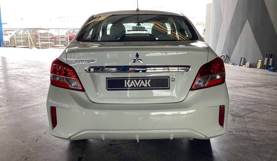 Mitsubishi Attrage GLX FULL Sedan 2022