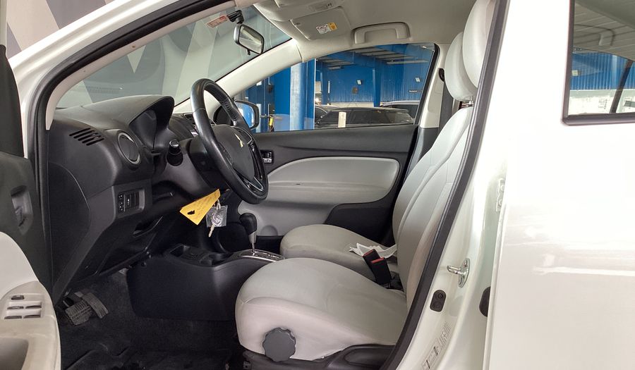 Mitsubishi Attrage GLX FULL Sedan 2022