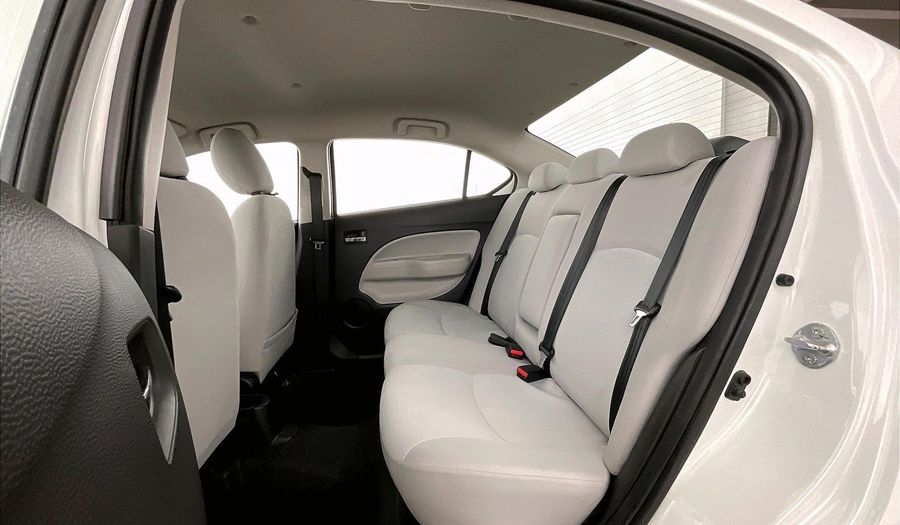 Mitsubishi Attrage GLX FULL Sedan 2022