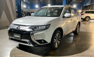 Mitsubishi • Outlander