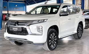 Mitsubishi • Montero Sport