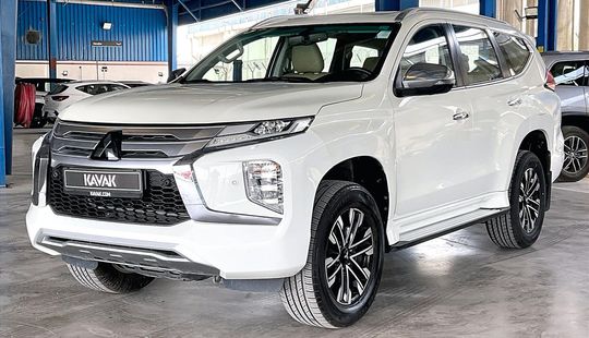 Mitsubishi • Montero Sport