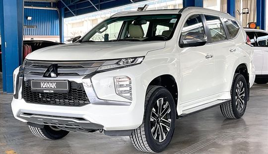 Mitsubishi • Montero Sport