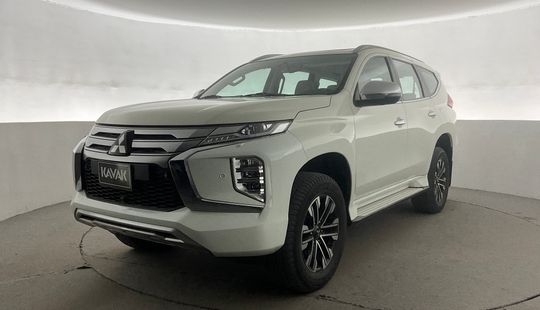 ميتسوبيشي مونتيرو سبورت GLS Premium-2022