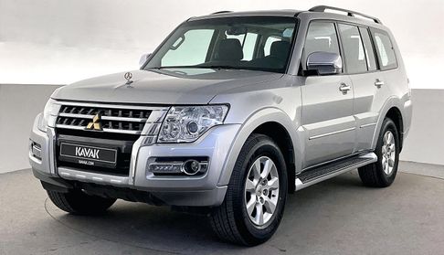 Mitsubishi Pajero GLS MIDLINE W/SUNROOF Suv 2022