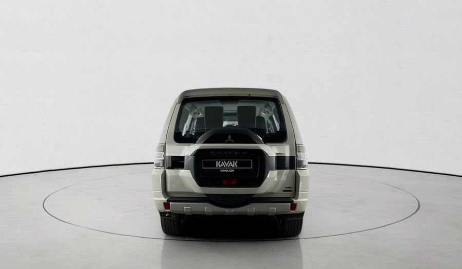 Mitsubishi Pajero 3.0 GLS H/L PREMIUM LTR Suv 2022