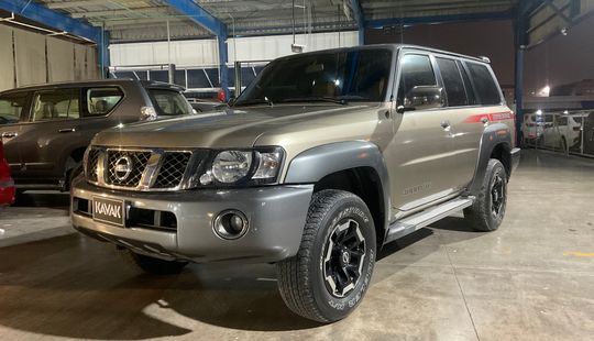 Nissan • Patrol Super Safari