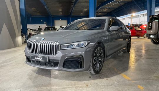 BMW • 730Li