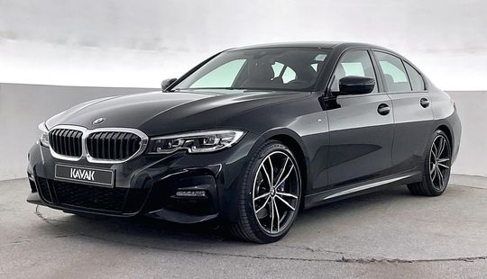 BMW • 330i