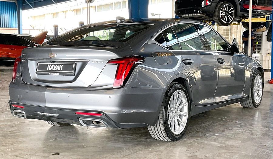 Cadillac Ct5 LUXURY Sedan 2022
