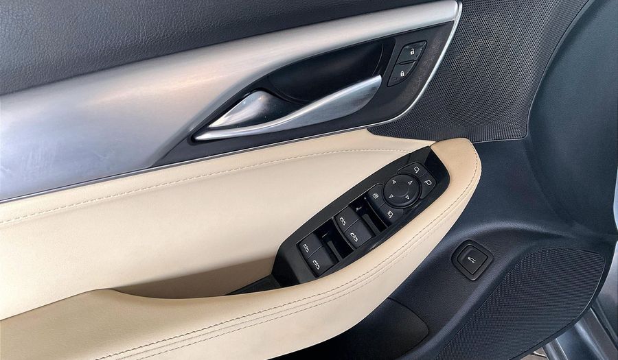 Cadillac Ct5 LUXURY Sedan 2022
