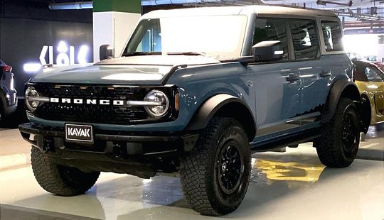 Ford • Bronco