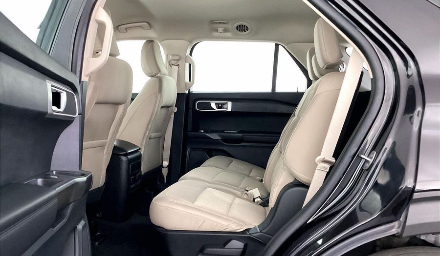 Ford Explorer XL  STANDARD Suv 2022