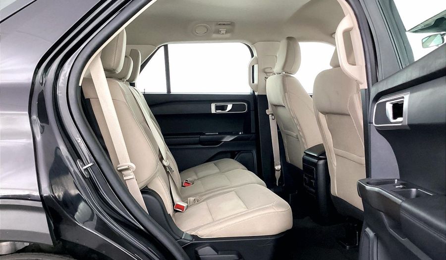 Ford Explorer XL  STANDARD Suv 2022