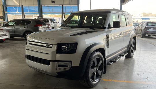 Land Rover • Defender