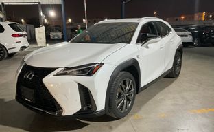 LEXUS • UX200