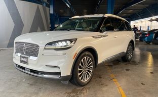 Lincoln • Aviator