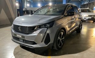 Peugeot • 3008