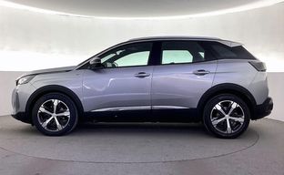 Peugeot • 3008