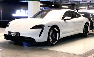 Porsche • Taycan