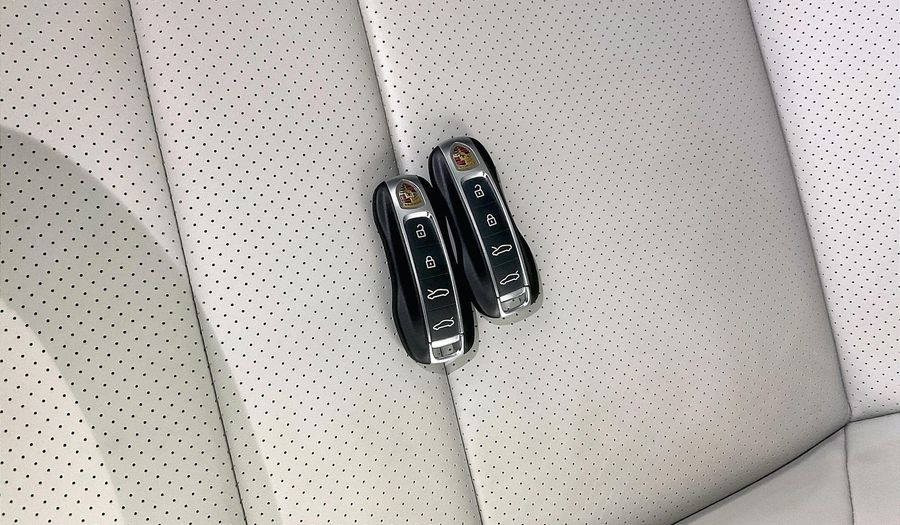 Porsche Taycan 4 CROSS TURISMO Sedan 2022