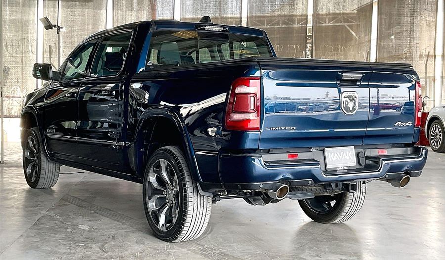 Ram 1500 LIMITED CREW CAB Pickup 2022